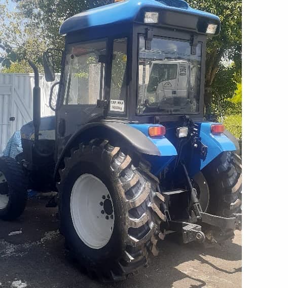 *TRATOR NEW HOLLAND*